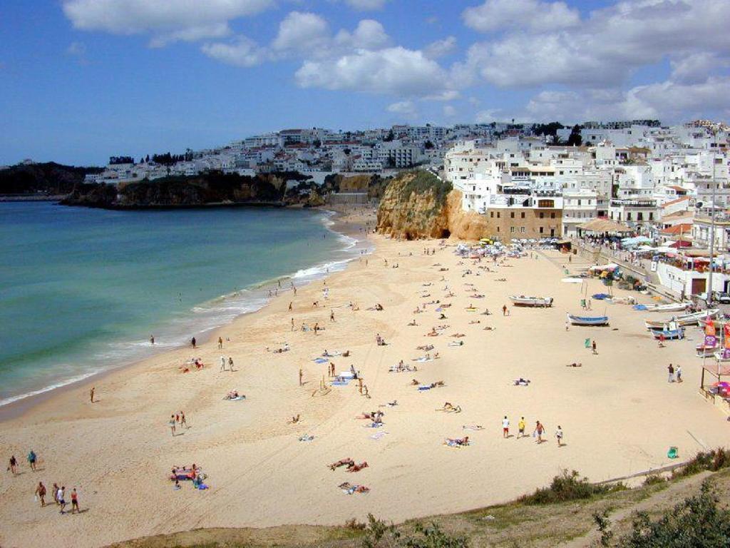 Residencial Capri By Umbral Hotel Albufeira Exterior photo